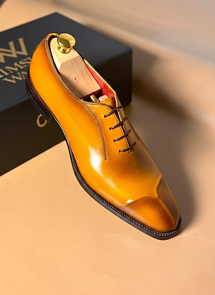 Burnished Cognac sculpted toe oxford with belt