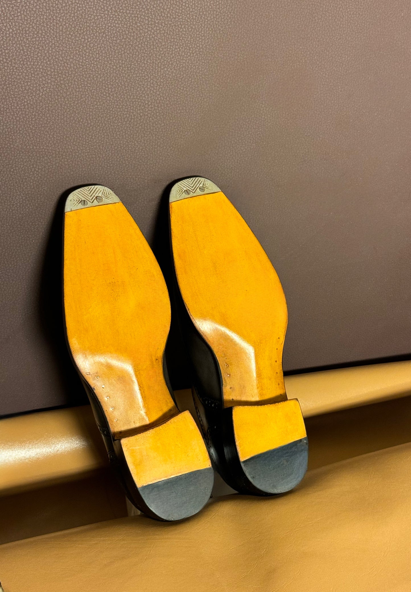 Black lazyman oxford