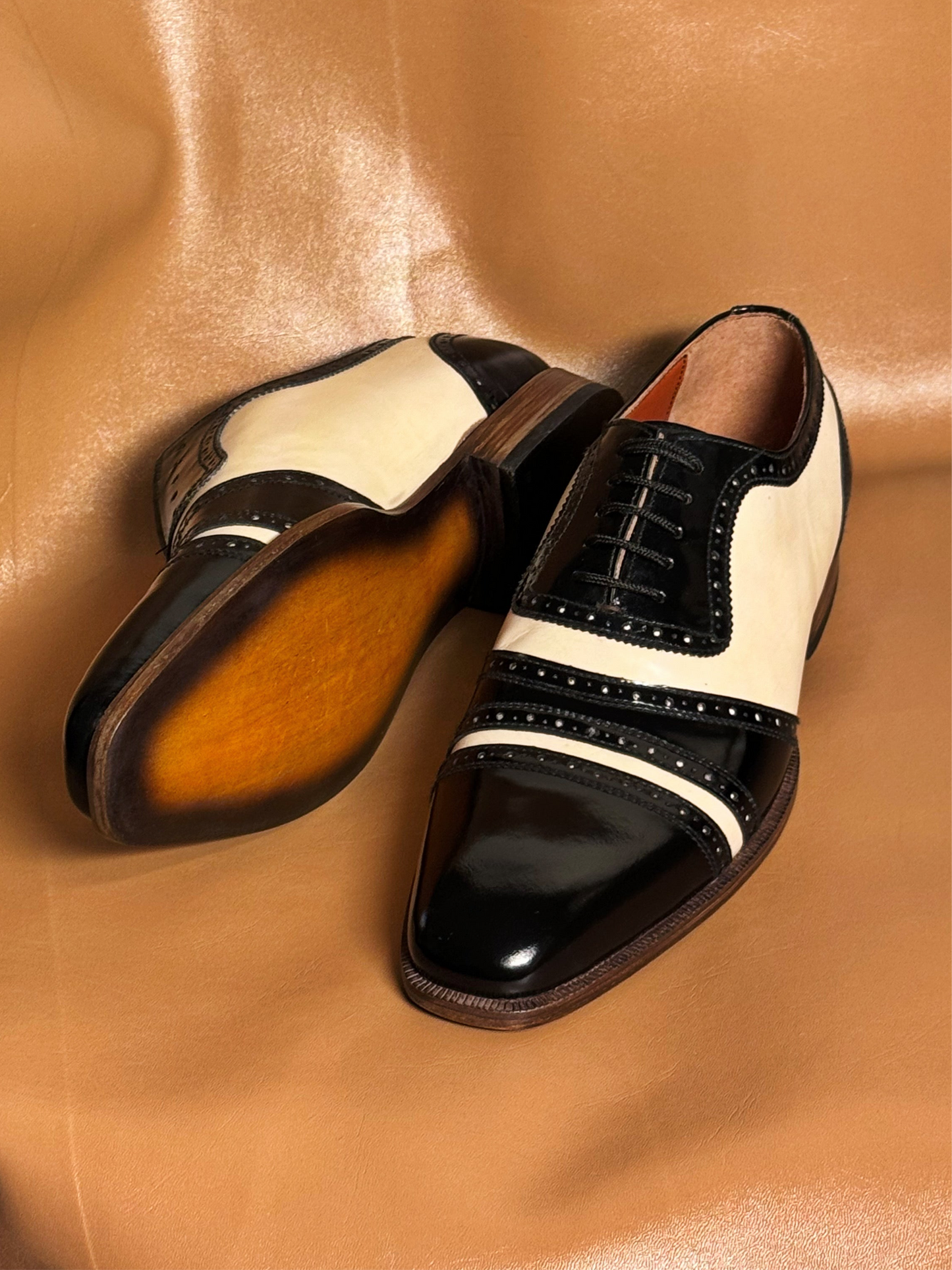 Black&white oxford