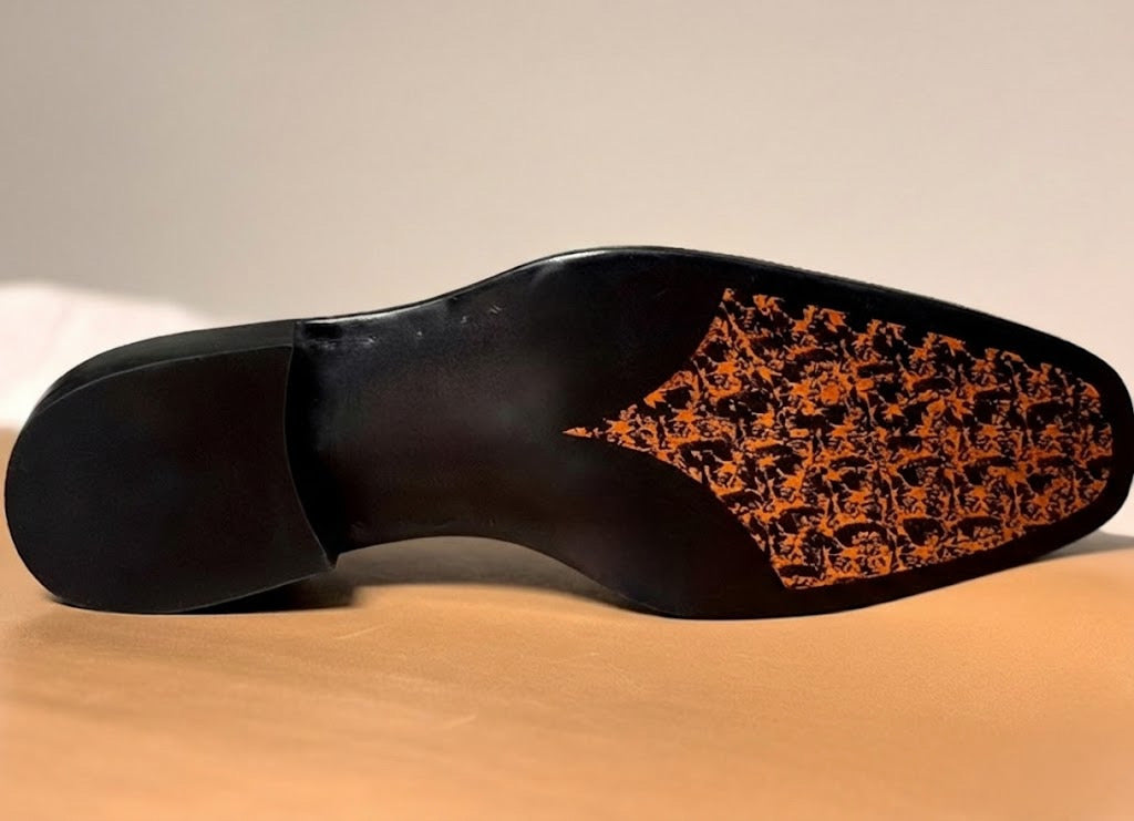 Black stingray wingtip oxford