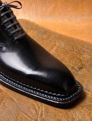 Black triple welt wholecut oxford