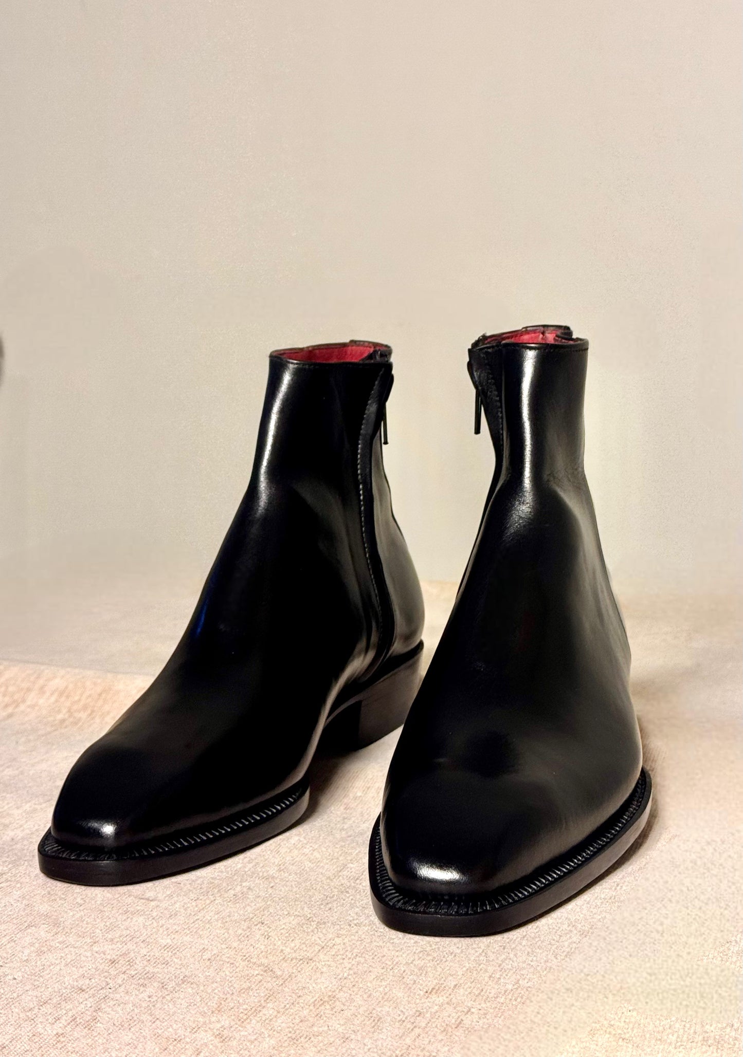 Black zipper Boots