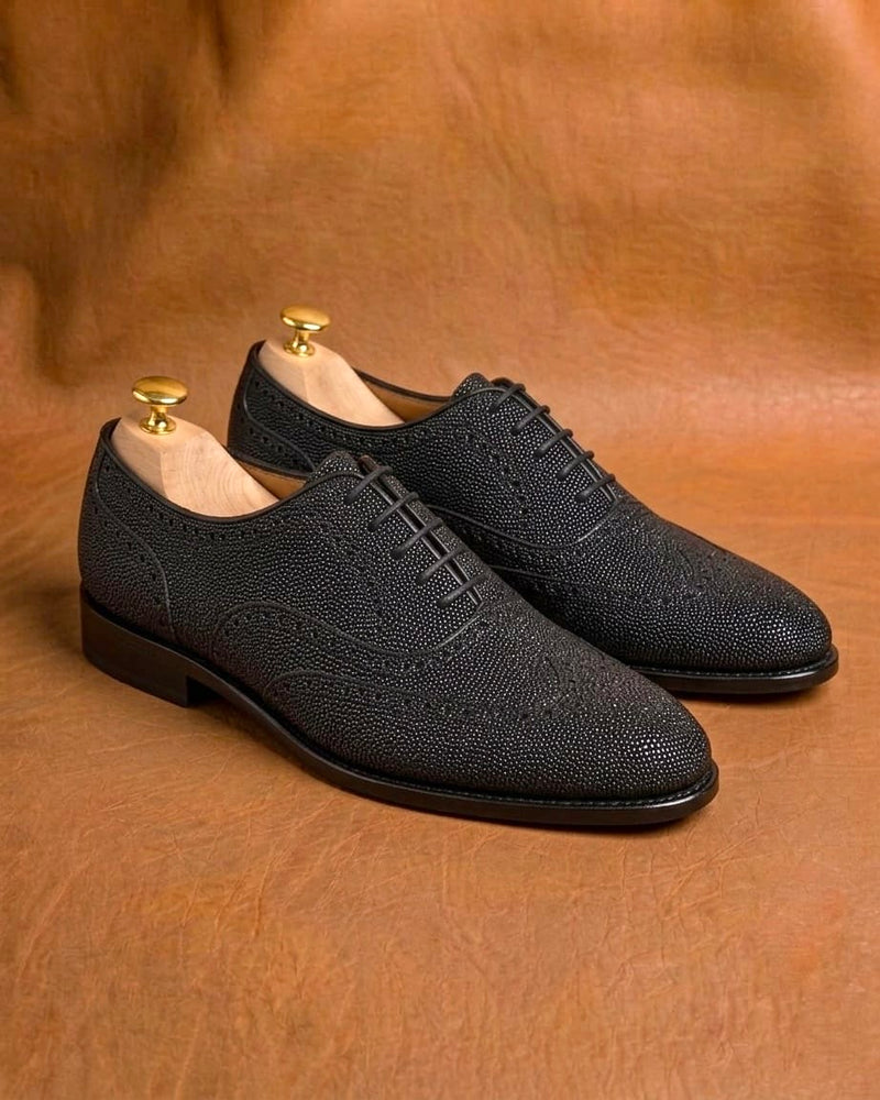 Black stingray wingtip oxford