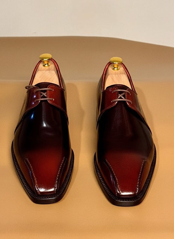 Stitched toe derby