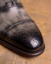 Smoked gray oxford