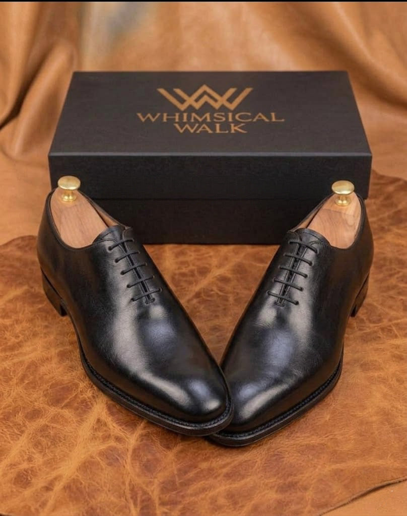 Black whole-cut oxford