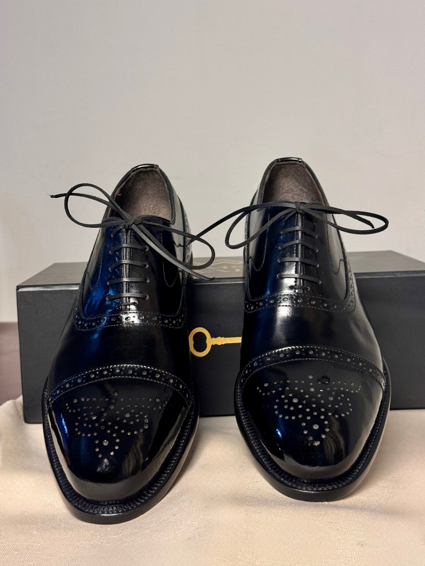 Black semi brogue oxford