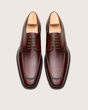 Burgundy hatch grain derby