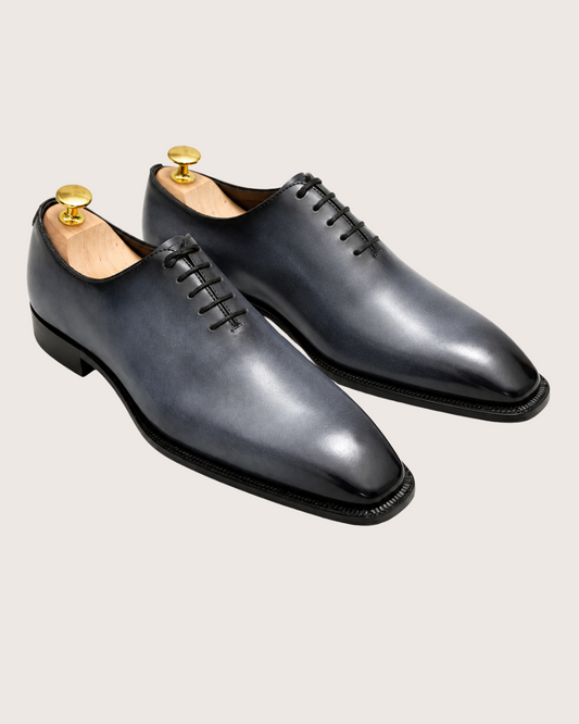 Smoked gray whole-cut oxford