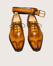 Burnished Cognac sculpted toe oxford with belt