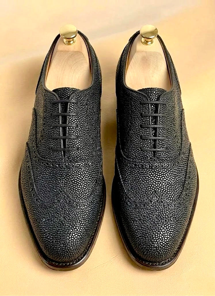 Black stingray wingtip oxford