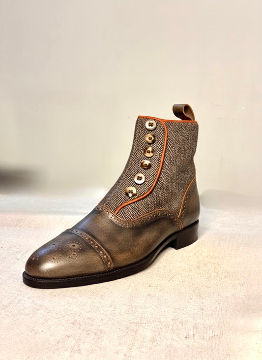 Gray&black button boots