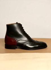 Black&red wingtip boots