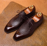 Dark brown split toe derby
