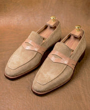 Two-Tone Tassel Loafers for Men
