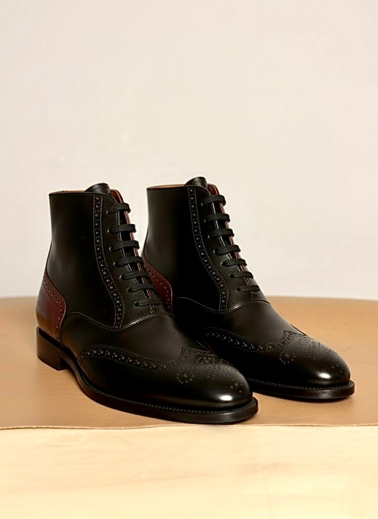 Black&Bed wingtip boots