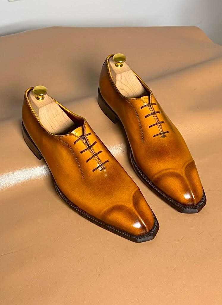 Burnished Cognac sculpted toe oxford