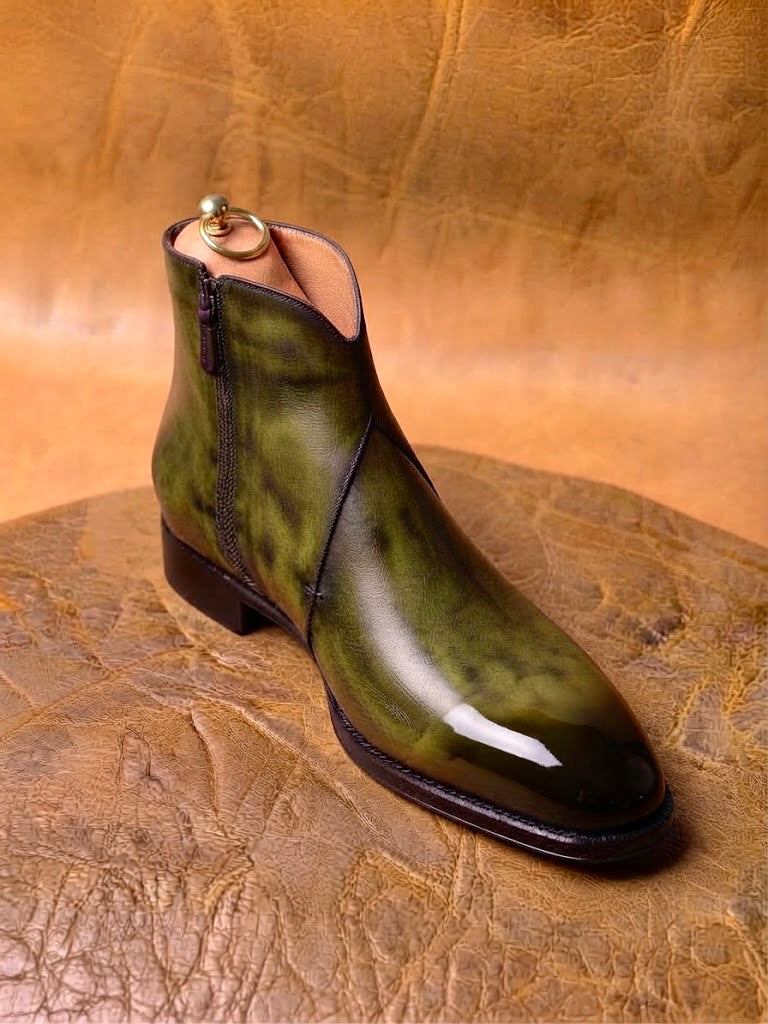 Olive green close collar chukka boots