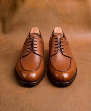 Tan Hatch Grain Derby