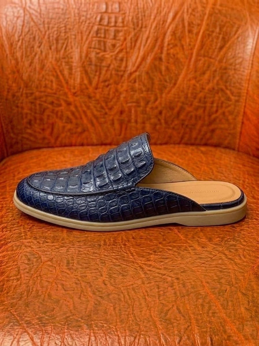 Blue crocodile skin mule
