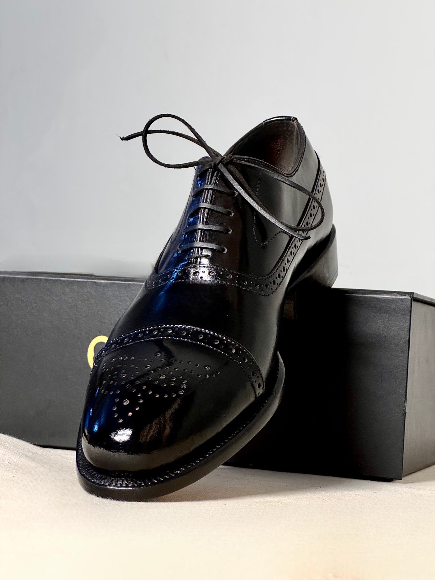 Black semi brogue oxford