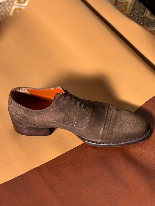 Light brown suede leather oxford