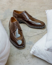 brown norwegian stitch derby shoes with split toe apron, handmade
