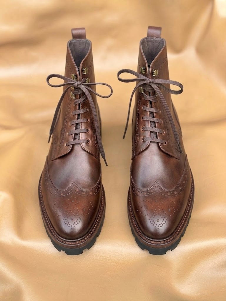 Choco brown wingtip boots