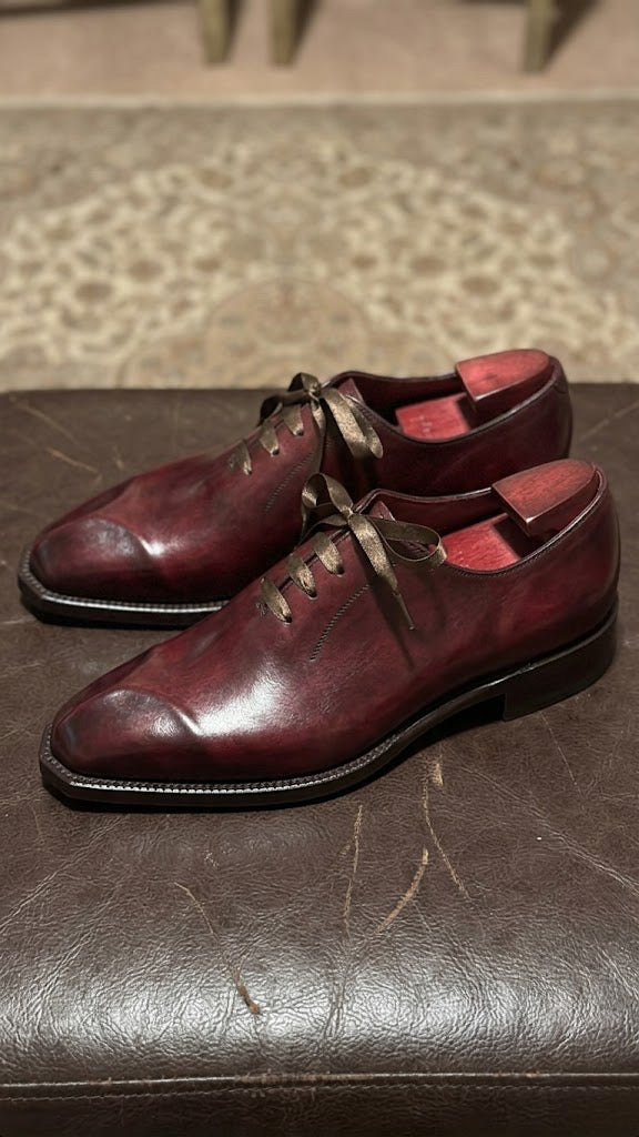 Burgundy patina sculpted toe oxford